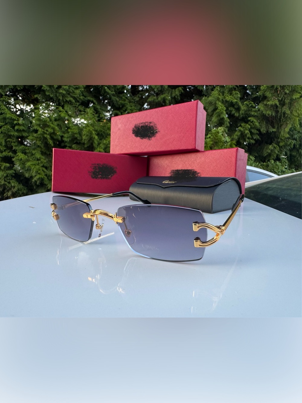 Luxury Rimless Gradient Sunglasses with Gold Accents - Unknown Brand - Purple